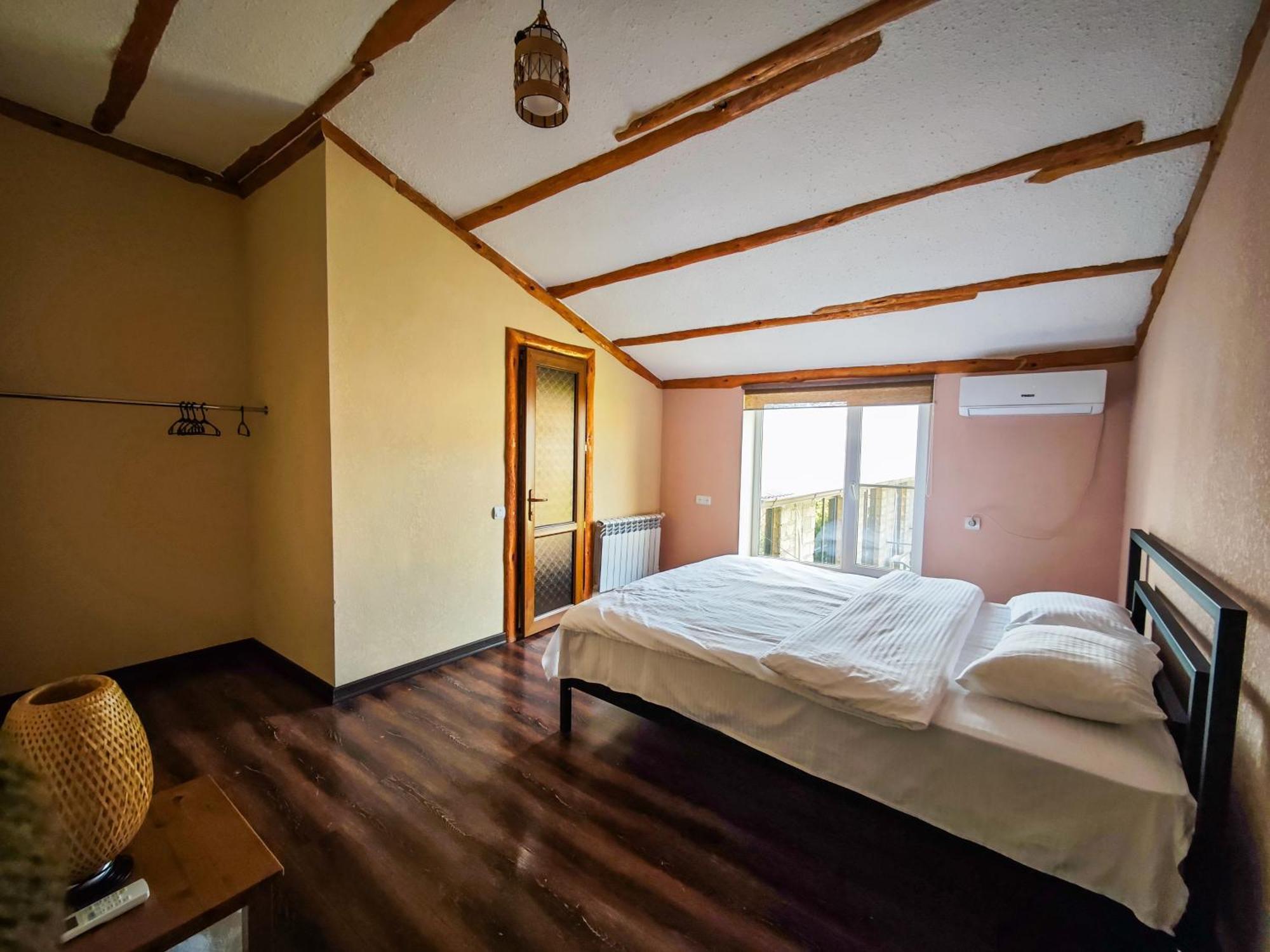 Areni Wine Art Bed & Breakfast ภายนอก รูปภาพ